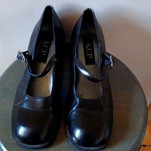 Authentic 1990's Black Chunky Heel Maryjanes shoes 7M